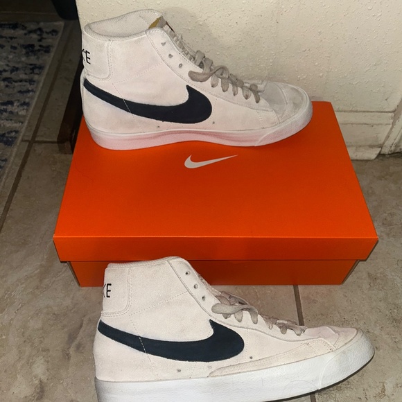 Beige Nike Blazer '77 Vintage Men's Sneakers in Size 9 US - Picture 2 of 7